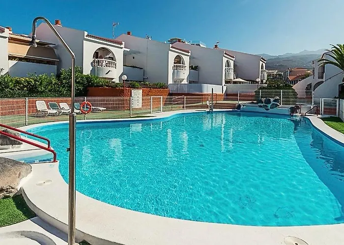 Paraiso * 卡亚俄萨尔瓦赫